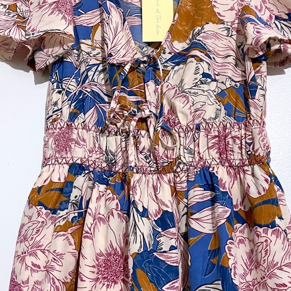 Band of the Free Floral Dress with Side Pockets - Picture 5 of 10